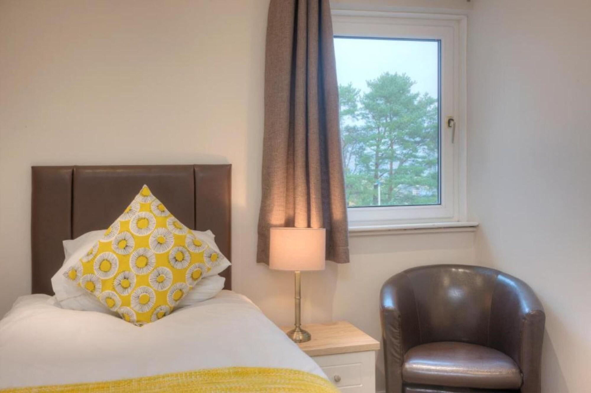 Hotel Falls Of Lora 3*