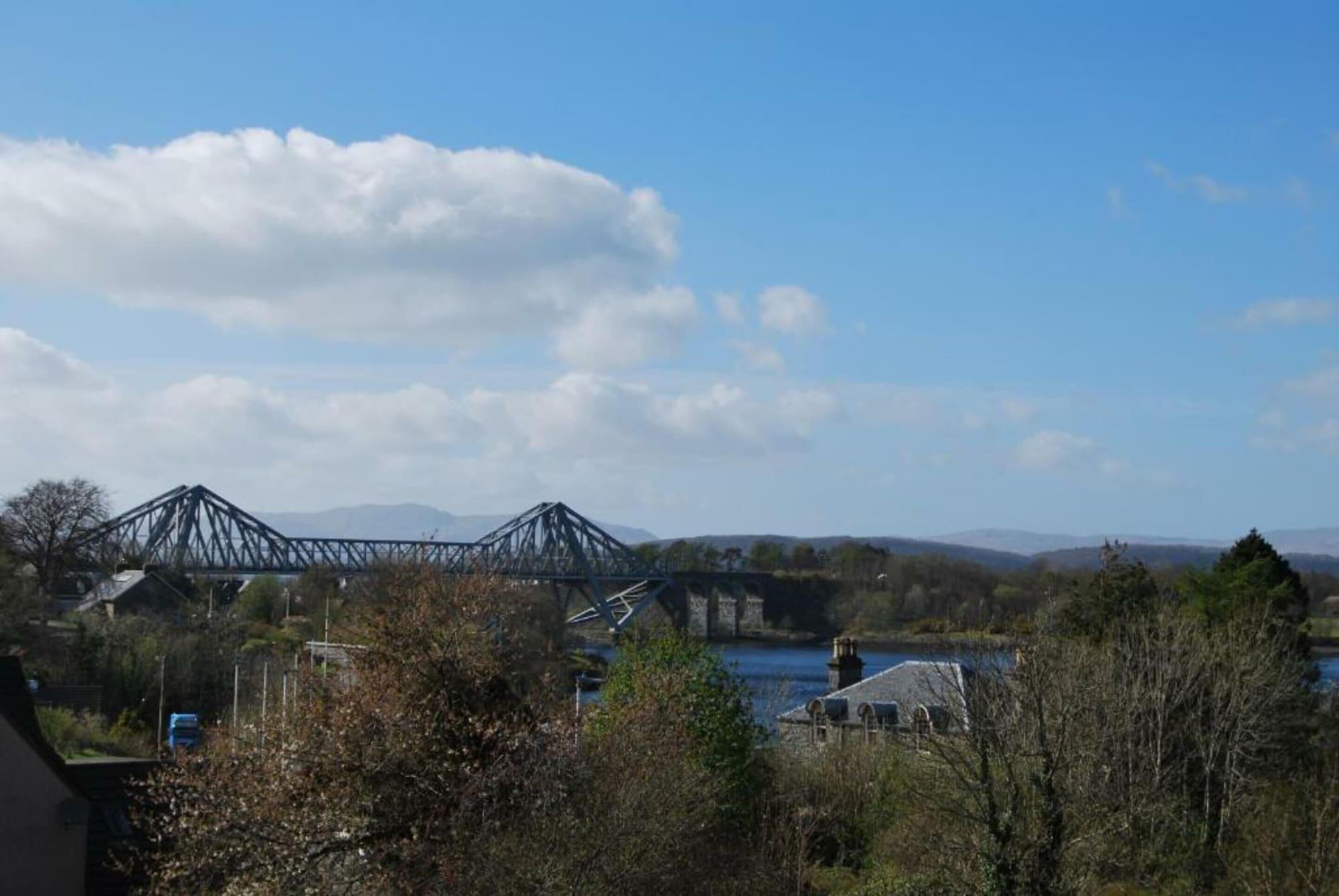 Falls Of Lora